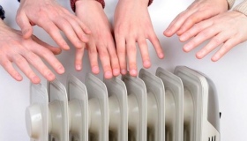Влада звітує про здешевлення послуг на тепло