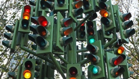У Полтаві хочуть установити ще півтори тисячі дорожніх знаків і світлофори