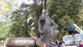 Депутати міської ради поскандалили про пам'ятник Мазепі в Полтаві. Але дозвіл дали