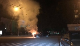 У центрі Полтаві під час руху спалахнула "Ауді"