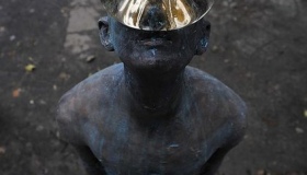 Шестиметрова бронзова скульптура здивувала весь світ