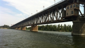 Парламентський комітет вважає за доцільне будувати новий міст через Дніпро саме у Кременчуці