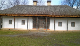 Традиційну старовинну полтавську хату продемонструють у столиці