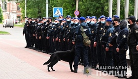 На вулиці Полтави вийшли додаткові поліцейські патрулі