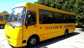 Школи Полтавщини отримали вісімнадцять нових автобусів