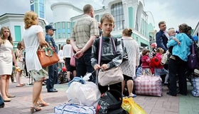 Вимушені переселенці в Україні щомісячно отримуватимуть по 2 тисячі гривень