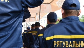 У Полтаві нагородили рятувальників, які ліквідовували наслідки ворожих обстрілів