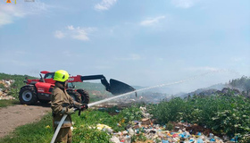 На Полтавщині загасили пожежу на смітєзвалищі
