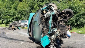 Страшна аварія на Полтавщині: двоє загинуло, десятеро постраждало