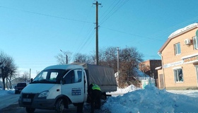 Поліція допомогла вибратися водію зі снігового полону