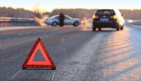 На Полтавщині легковик втратив керування: постраждала пасажирка