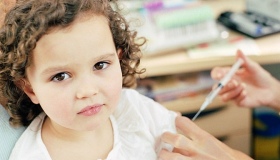 Батьки у Полтаві не можуть знайти вакцини для щеплення дітей