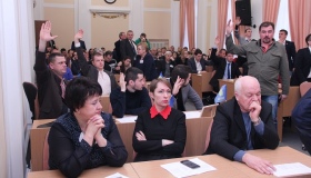 Депутати не обговорили повноваження місцевих рад Полтави і маркування товарів з Росії