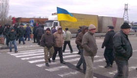 Перекривання трас увійшло в моду: тепер блокували дорогу Київ-Харків у Лубнах