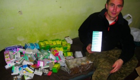 Волонтери передали бійцям ліки, які приносили для них полтавці