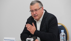 Анатолій Гриценко у Полтаві заявив, що Порошенко має заарештувати Яценюка