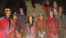 Юні спелеологи Полтавщини зробили нові відкриття у найбільшій печері Європи