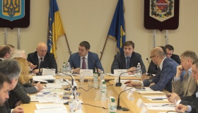Бюджетний комітет у Полтаві: говорили про дороги, КрАЗи та медичні об'єкти