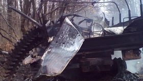 Вантажівка батальйону "Полтава" підірвалася на міні у зоні АТО. ФОТО