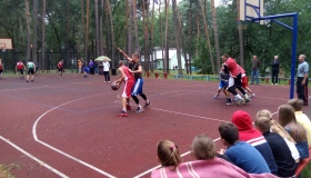 "Діти" виграли стрітбольний турнір у Зінцях