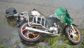 На Полтавщині водій іномарки насмерть збив мопедиста і втік