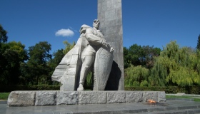 У Полтаві згадали героїв Другої світової війни. ВІДЕО