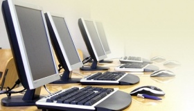 700 комп'ютерів із Китаю установлять у школах області