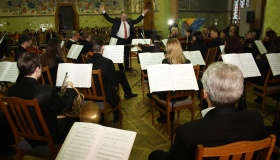 У Полтаві відзначили День толерантності концертом симфонічного оркестру. ФОТО