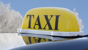 Полтавські служби таксі підняли тарифи через нечищені дороги
