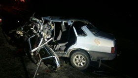 Під Полтавою сталася серйозна аварія: розтрощена машина, одна жертва, двоє поранених. ФОТО