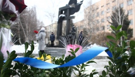 Полтавці вшанували пам’ять учасників ліквідації аварії на Чорнобильській АЕС. ФОТО