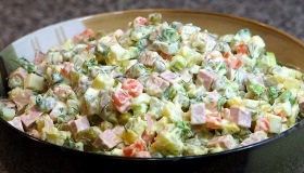 Дві порції салату "Олів’є" будуть коштувати полтавцям близько 60 грн