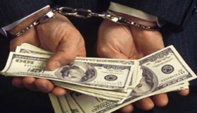 У Полтаві псевдо-валютчику призначили більше трьох років тюрми за крадіжку грошей у покупців