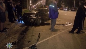 Цієї ночі на вулиці Мазепи зіштовхнулися чотири авто. ФОТО