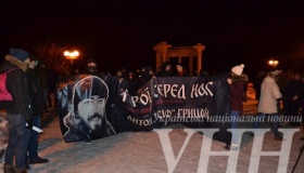 У Полтаві маршем ушанували загиблого бійця полку "Азов". ВІДЕО