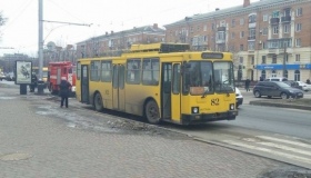 У Полтаві на ходу загорівся тролейбус