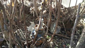 У Полтаві на жвавому перехресті знайшли гранату. ФОТО