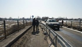 Аварійний міст у Селещині Машівського району капітально відремонтують