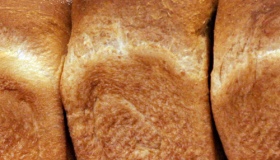 Антимонопольний: "Кременчуцький хлібокомбінат" має встановити економічно обґрунтовані ціни на хліб