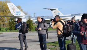 Полтаву відвідала група європейських журналістів, що пишуть про авіацію