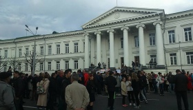 Полтавці вийшли на протест проти подій біля арки "Газетного ряду". ВІДЕО, ОНОВЛЕНО