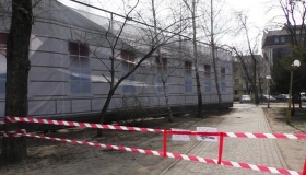 У центрі Полтави обмежили прохід через забудову біля кінотеатру Котляревського