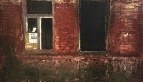Полтавці свідчать, що будівлю полтавської екс-вечірньої школи систематично підпалюють