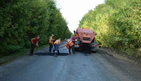 В Машівському районі ремонтують дорогу на Кобеляки