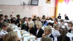 Вихователі притулку на Полтавщині присвоїли передані дітям речi