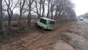 На Полтавщині сталося масштабне ДТП: зіткнулися вантажівка і маршрутка
