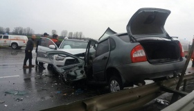 Рятувальники деблокували водія пошкодженого автомобіля під Полтавою