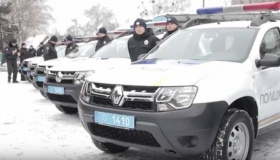 Полтавським поліцейським передали 12 автівок підвищеної прохідності