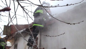 Рятувальники ліквідували пожежу в житловому будинку Кременчука