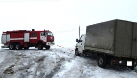 Полтавські рятувальники визволили на дорогах 22 заручників негоди